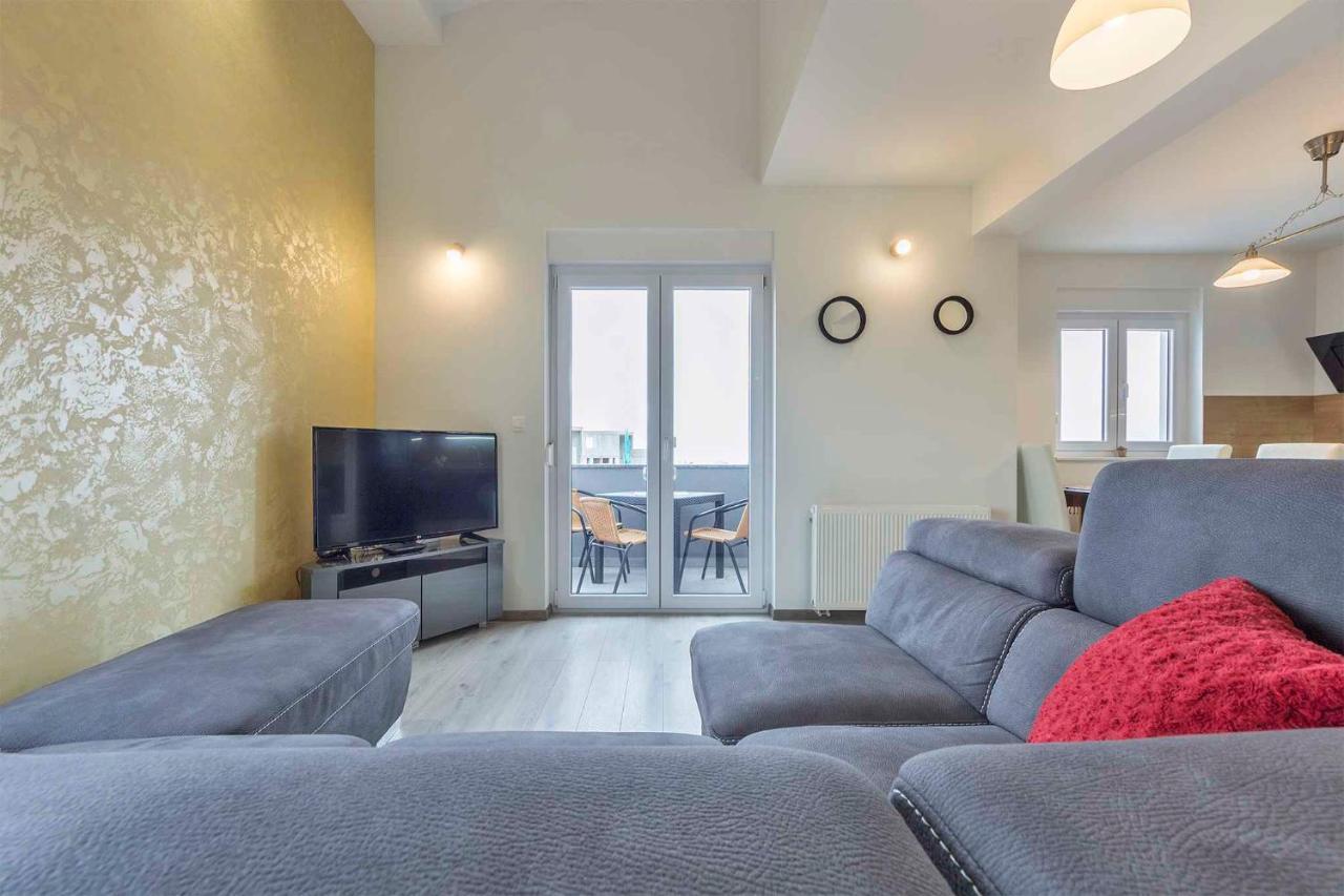 Apartments In Peroj/Istrien 34288 外观 照片